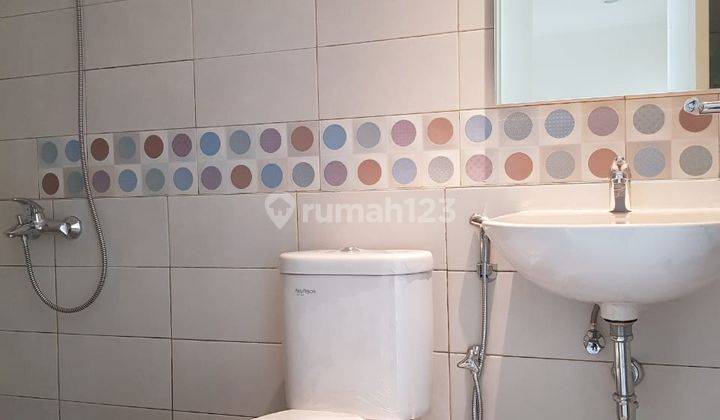 Rumah Bagus Cluster Amanda Summarecon Taman Depan Belakang 2
