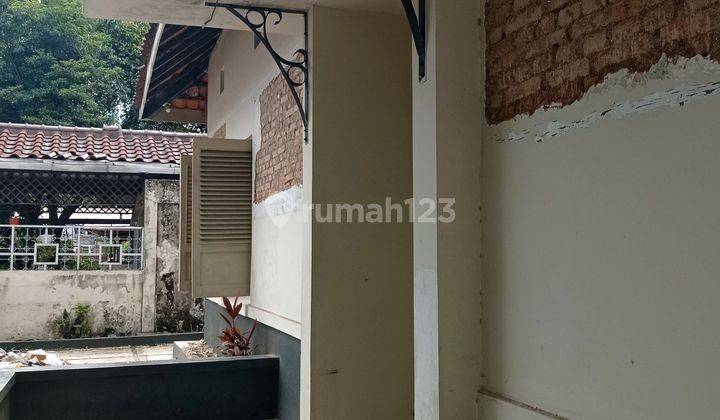 Rumah Kontrakan Klasik Bangunan Belanda Jalan Riau Kantor 1