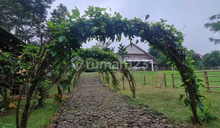 Villa in Astaraja Margahurip Banjaran Close to Soreang Toll Road