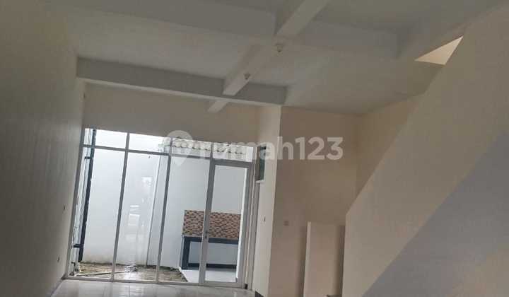 Ruko Bagus 2 Lantai di Taman Kopo Indah 5 Dekat Pintu Tol Ruko Bagus 2 Lantai di Taman Kopo Indah 5 Dekat Pintu Tol