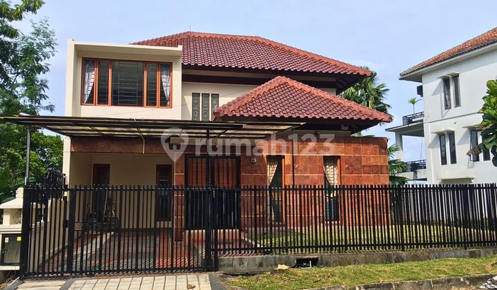 Dijual Rumah Cantik 2lt. Batam Center
