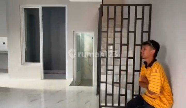 Rumah Baru Siap Huni Dalam Cluster Posisi Hook di Tapos Depok 2