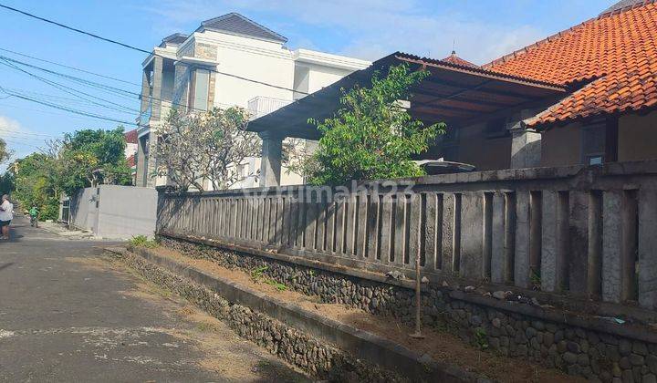 Di Jual Rumah Besar Dengan Nuansa Jimbaran 2