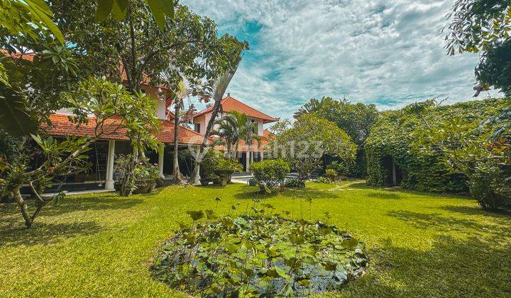 Dijual Villa Dekat Pantai Pererenan 1