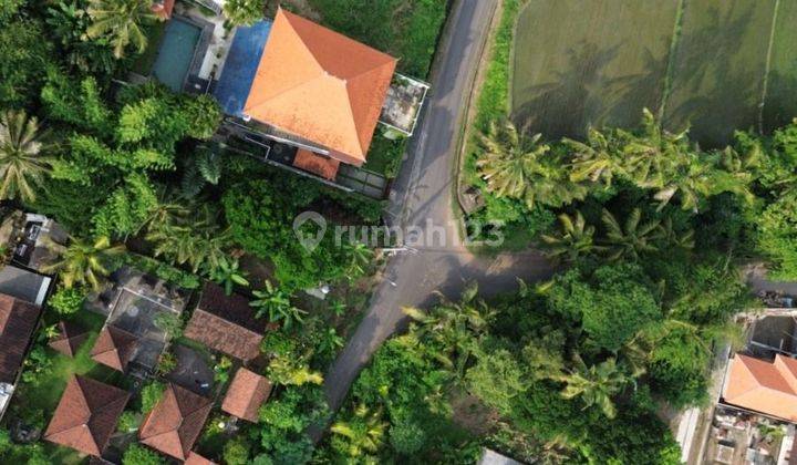 Dijual Tanah 300 m² Lodtunduh 2