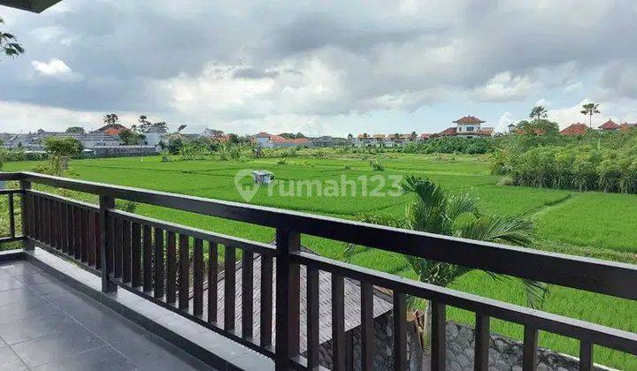 Dijual Villa Batu Belig 2