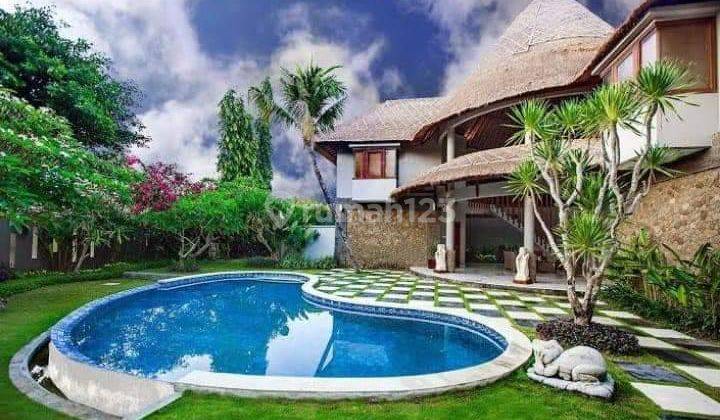 Dijual Villa Jimbaran, Kuta Selatan, Bali 1