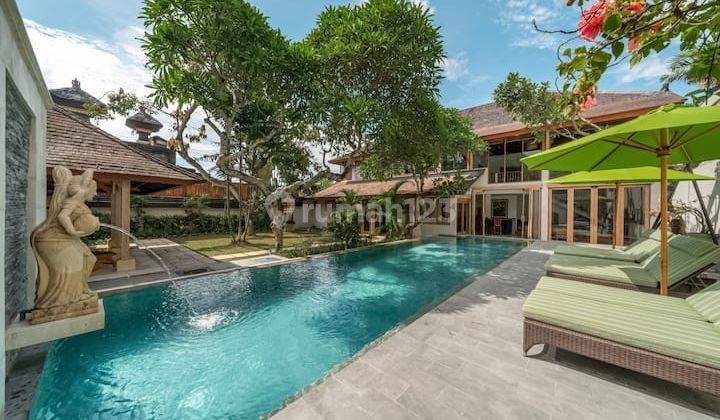 Dijual Villa Seminyak 2