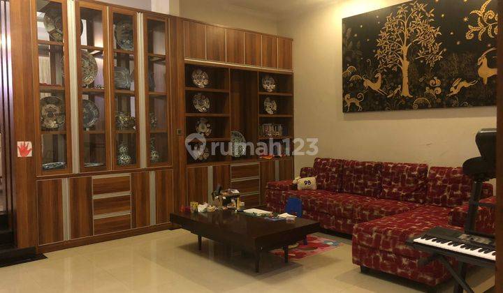 Dijual/Disewakan Rumah Mewah 2 Lantai Canggu 2