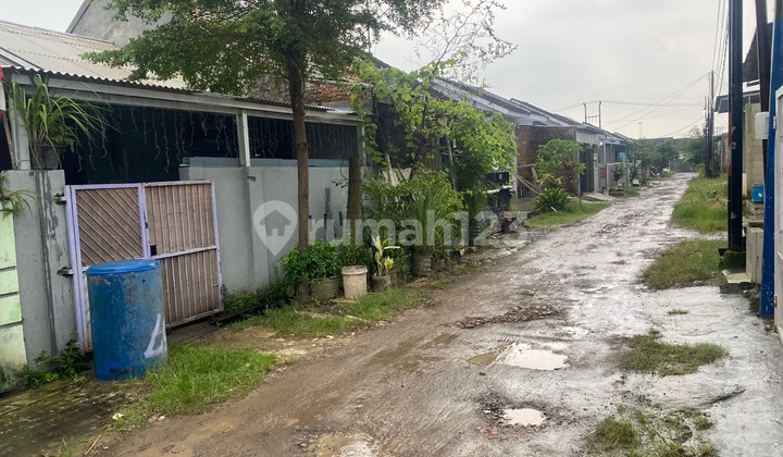 Rumah Taman Banjarwangunan Kec Mundu Cirebon Komplek Murah 2
