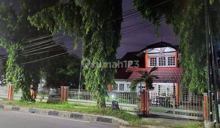 Rumah Pinggir jalan Cipto Mangunkusumo Kota Cirrebon 1