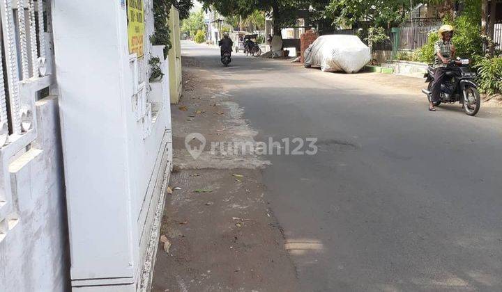 Rumah SHM di Jl Kapten Damsur Kota Cirebon, Cirebon 1