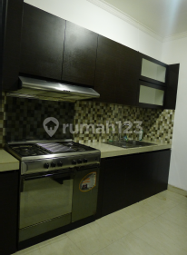 DISEWAKAN RUMAH MEWAH LOKASI STRATEGIS KEMANG 2