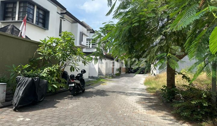 FOR SALE TWO-STORY HOUSE IN PREMIUM AREA BADUNG BALI FOR SALE TWO-STORY HOUSE IN PREMIUM AREA BADUNG BALI