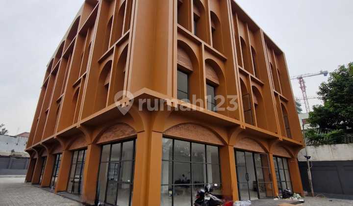 DIJUAL GEDUNG KOMERSIAL KAWASAN RAGUNAN JAKARTA PUSAT