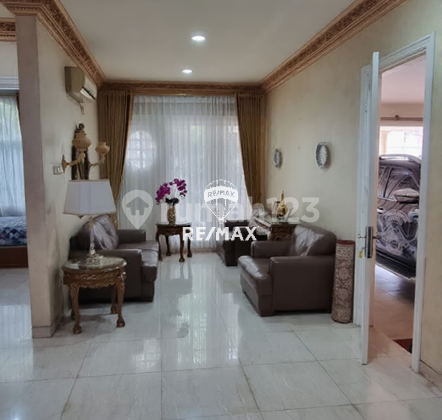 Dijual Rumah Klasik Mewah Kt 4 Siap Huni Kota Wisata 2