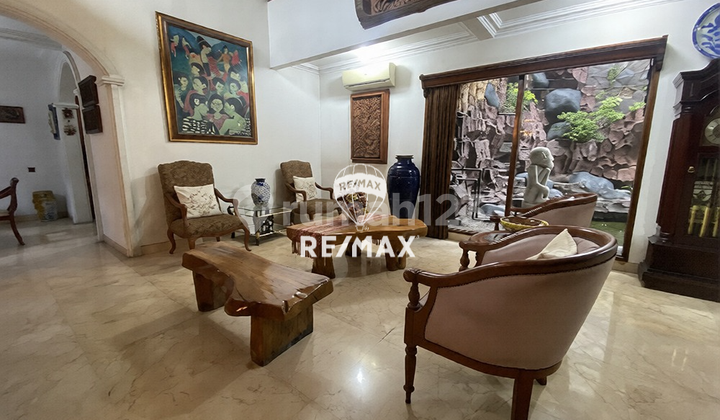 Rumah Siap Huni di Kebon Jeruk, Jakarta Barat - LT 490 M² LB 360 M², 7 Kt, SHM Rumah Siap Huni di Kebon Jeruk, Jakarta Barat - LT 490 M² LB 360 M², 7 Kt, SHM