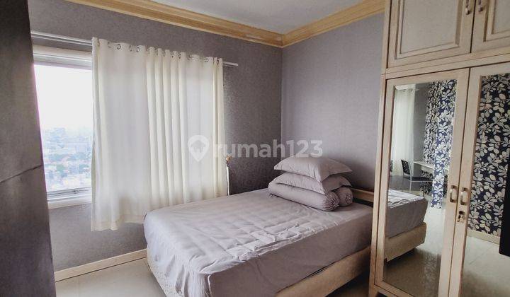 Apartemen Cosmo Mansion 3BR + 1 Furnished di Pusat Kota Jakarta 2