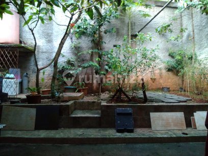 FOR SALE: A SERENE HOUSE IN THE VILLA KALISARI AREA, CIMANGGIS, DEPOK