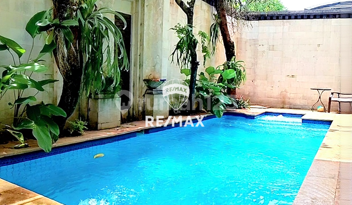 Dijual Rumah Mewah Siap Huni di Menteng Bintaro | LT 340 M² | Kolam Renang | 7,5 M (Nego) 2
