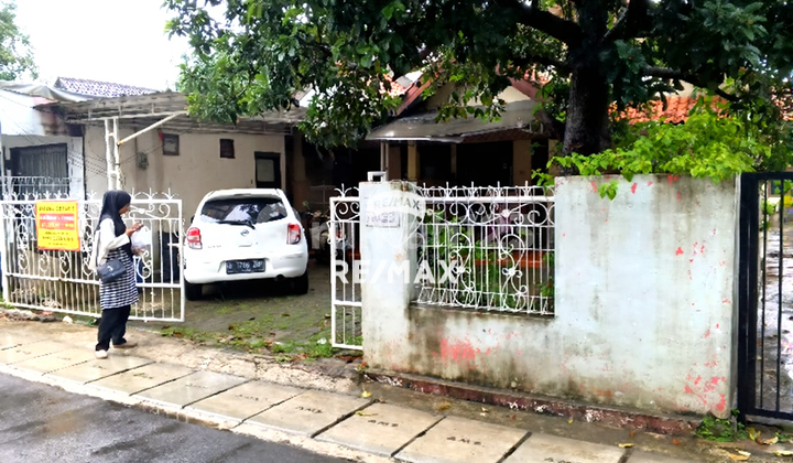Dijual Rumah + Kios Cipedak Srengseng Jaksel LT 244 M² Harga 2,1 M 2