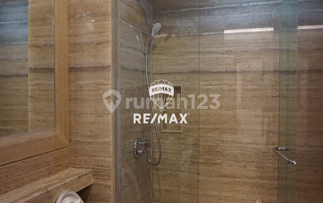 For Rent District 8 Apartment - 2 Bedroom High Floor 1