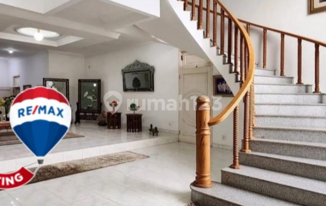 FOR SALE CLASSIC LUXURY HOUSE IN CILANDAK AREA, SOUTH JAKARTA