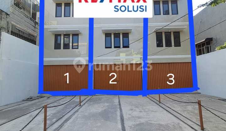 FOR RENT: BEAUTIFUL COMMERCIAL SHOPHOUSE IN MAMPANG PRAPATAN RAYA AREA, SOUTH JAKARTA