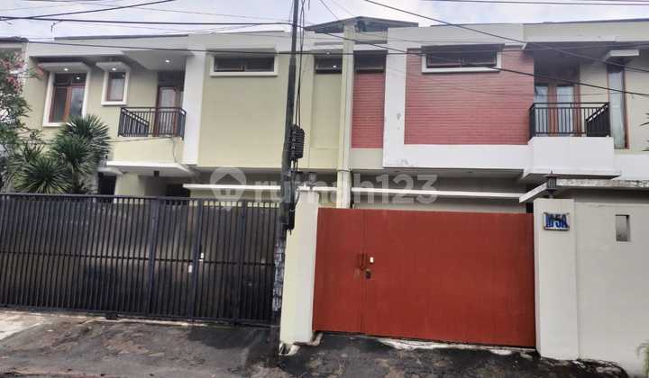 Disewakan Rumah Mewah Dikawasan Kemang Jakarta Selatan 2