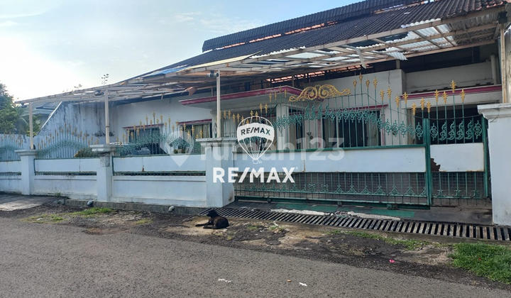 Dijual Rumah Tua di Permata Hijau Jakarta Selatan - LT 450 M² 1