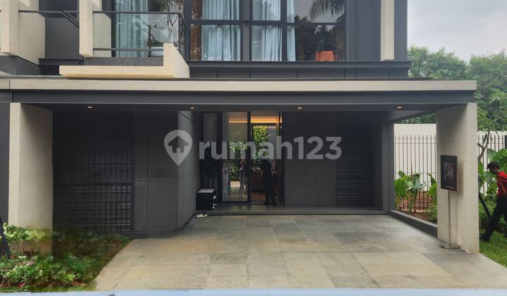 Di Jual Rumah Mewah Di Karawaci Central 4 Kamar Tidur