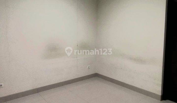 Dijual Rumah 2,5 Lantai Rapi Siap Huni Sudah SHM Di Metland Puri 2