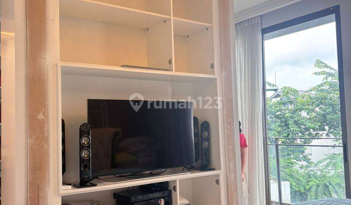 Dijual Rumah Full Furnished Interior Mewah Siap Huni di Bsd City 1