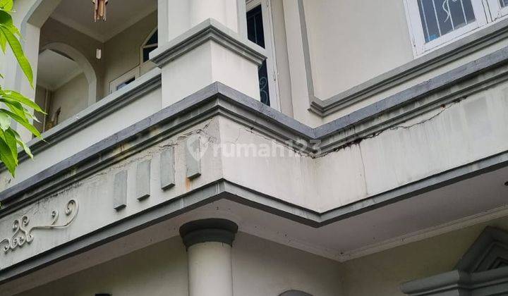 Dijual Rumah 2 Lantai Siap Huni Depan Taman Puri Indah Jakbar 1