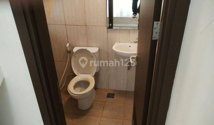 Disewa Rumah Rapih 2 Lantai di Suvarnaa Suteraa Siap Huni 2