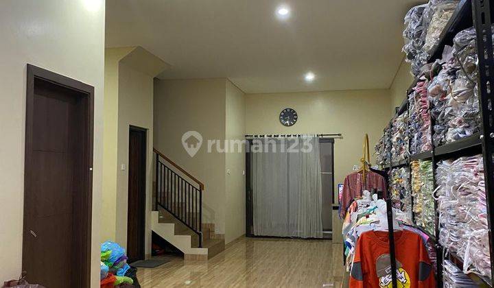 Dijual Rumah Full Furnish Cantik Siap Huni di Citra Raya Tgr 2