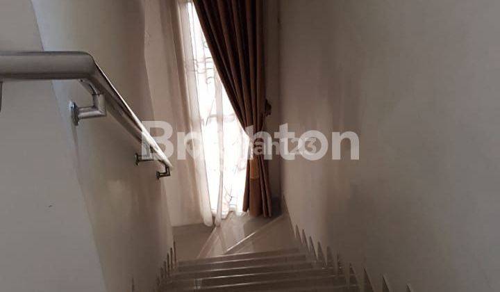 DIJUAL RUMAH CANTIK 2LT DITAMAN SPAIN LIPPO KARAWACI 2