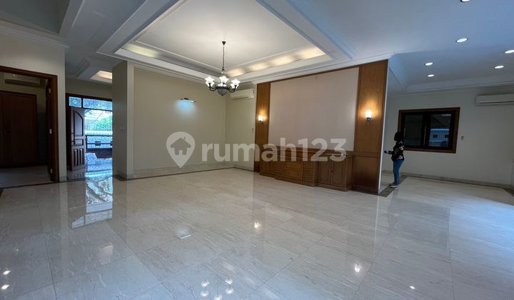 Spacious Luxury House at Pondok Indah For Rent 2