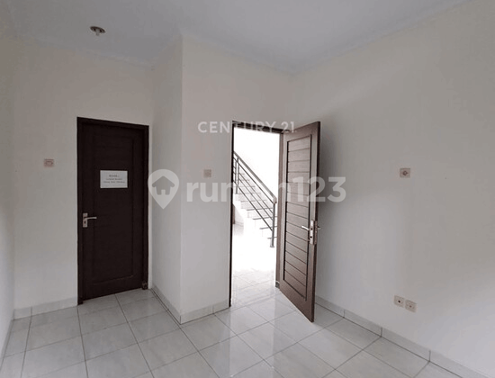 Type 2-Story House in a One-Gate System Housing Estate on Jalan Palagan 2