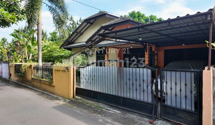 Dijual Rumah Strategis Dekat Jalan Kaliurang - Potensial untuk Kos & Homestay! 2