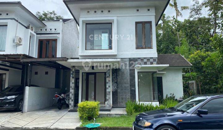 Rumah Dengan One Gate System Di Perumahan Fasco Mansion Sleman 1