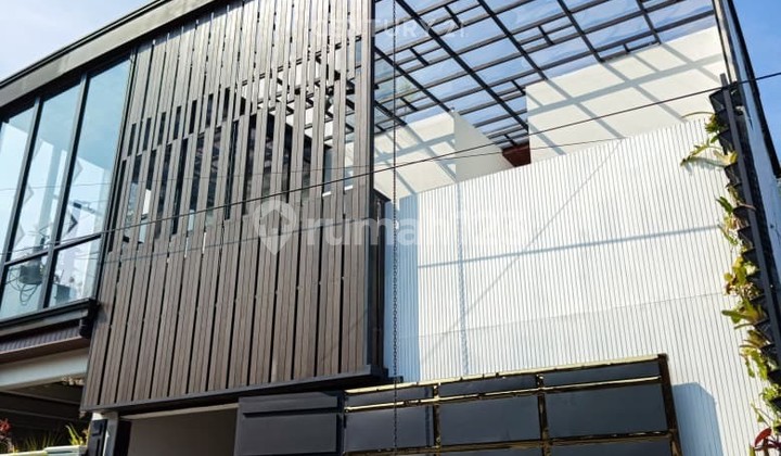 4-Storey Office House in Guwosari, Next to UIN Jogja Campus 2