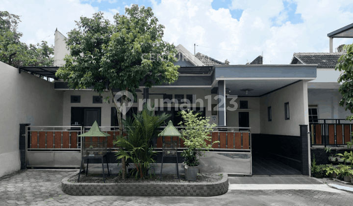 Rumah 2Lt Dalam Perumahan Dekat Budi Mulia Maguwoharjo