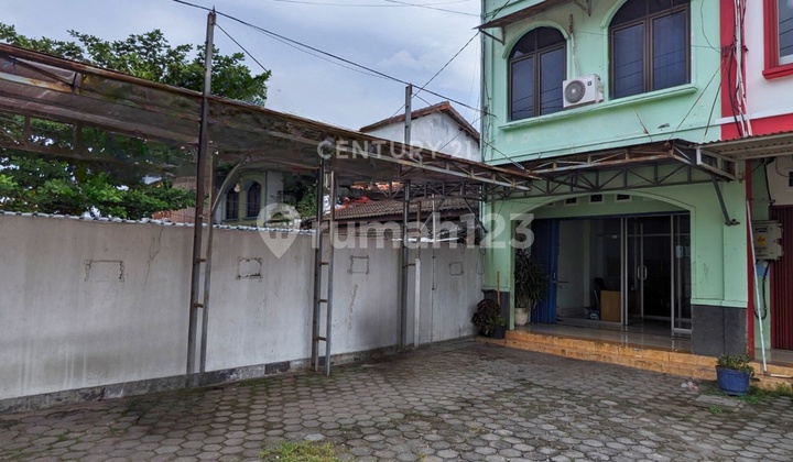 2-Story Shophouse on Candi Gebang Street, Wedomartani, Suitable for Business 2-Story Shophouse on Candi Gebang Street, Wedomartani, Suitable for Business