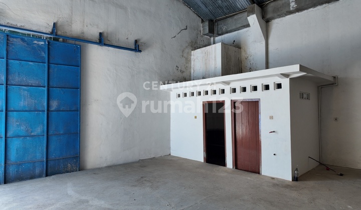 Warehouse Building Area 1800 M Easy Access in Southern RR