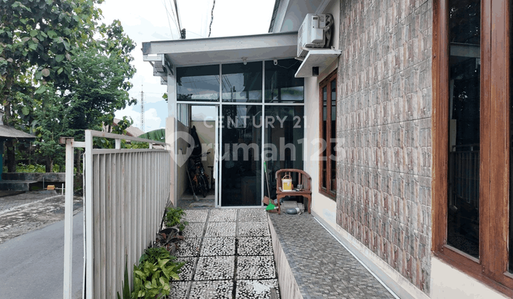 Best Deal! Rumah Strategis Ngaglik Sleman - Semi Furnished, Bisa Nego, Bebas Banjir! Best Deal! Rumah Strategis Ngaglik Sleman - Semi Furnished, Bisa Nego, Bebas Banjir!