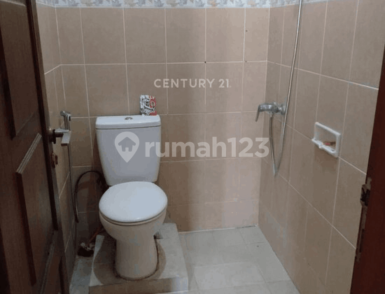 kamar mandi rumah nyaman asri perum kemala