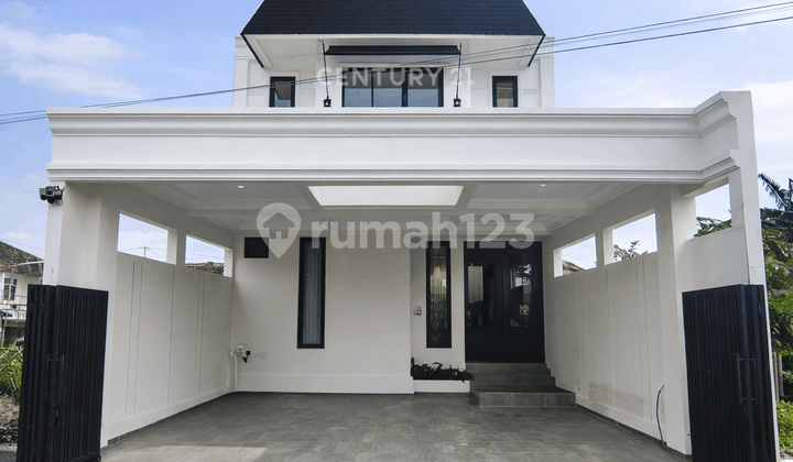 Ready-to-Occupy House and Construction Process in Maguwo Near Campus