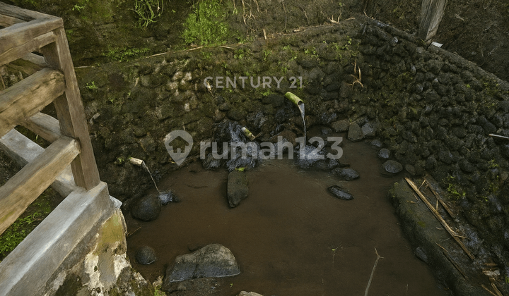 Semi-Furnished House Near Tourist Area in Kaliurang, Suitable for a Villa