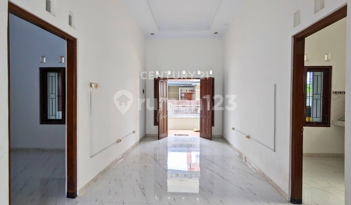 LB 100m2 House in a Cluster in Berbah, Suitable for Residence